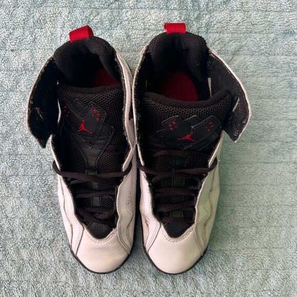 Air Jordan True Flight 343795-100 Black White Red Size 5Y (W 6.5 / M 5) - Picture 6 of 11